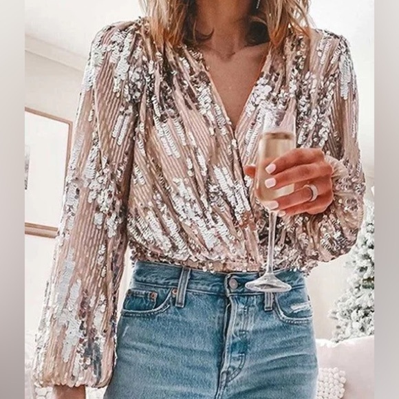 Sequin long sleeved blouse with long sleeves - Picture 1 of 5